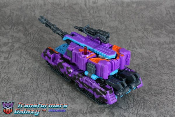 Takara Transformers United UN 25 Tank Megatron  (19 of 50)